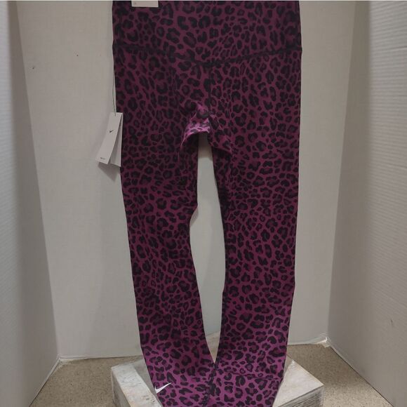 👍 Nike Dri Fit Workout Leggings Size Small Petite. W1 - Picture 3 of 4